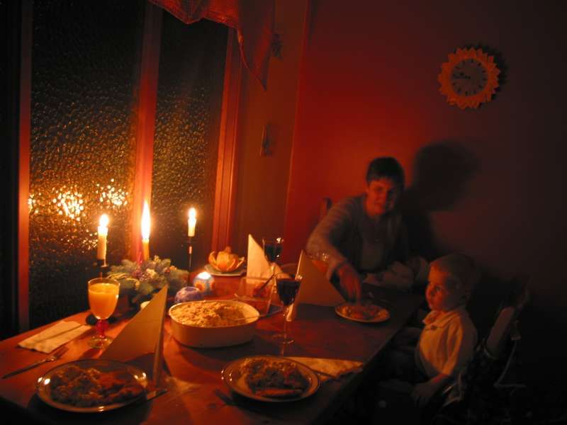 obrázek: Hasiči k Vašemu štědrovečernímu stolu nepatří…