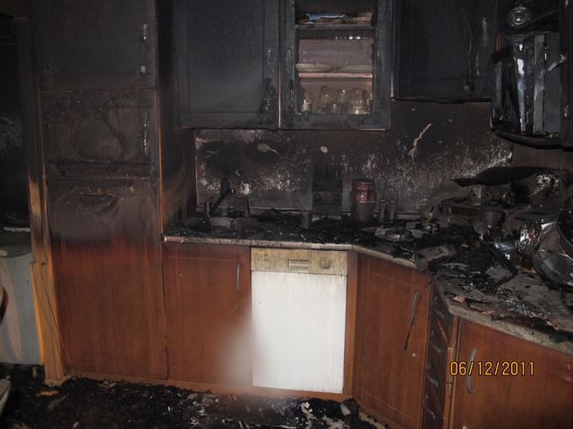 obrázek: Hasiči likvidovali noční požár maringotky v Líních