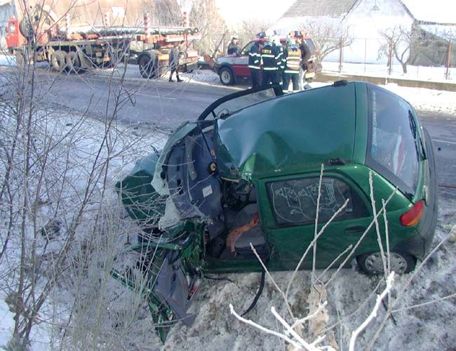 obrázek: Sníh způsobil u Staňkova vážnou nehodu