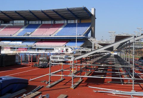 obrázek: Na Slavii zbývají poslední vstupenky. Kudy na mobilní tribuny?