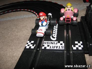 obrázek: Na ZČU budou ve středu závodit autíčka s vlastní inteligencí