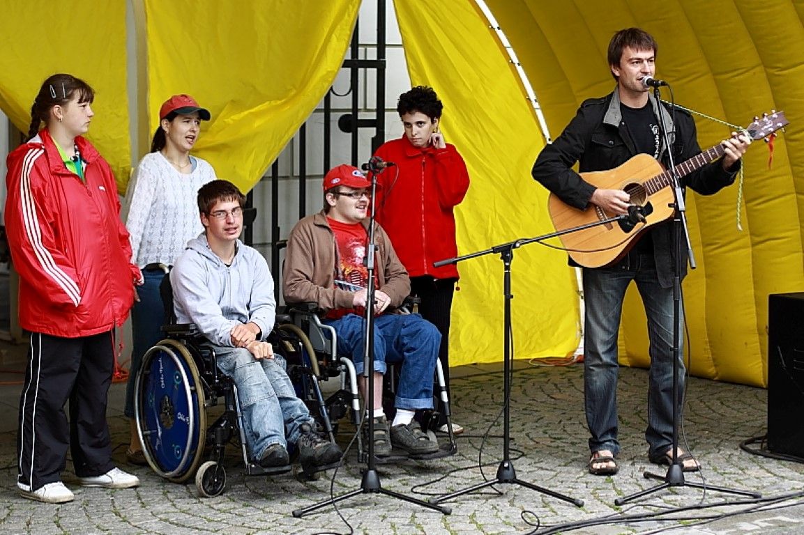 obrázek: Postižení si řekli U Branky: Handicap? No a co!