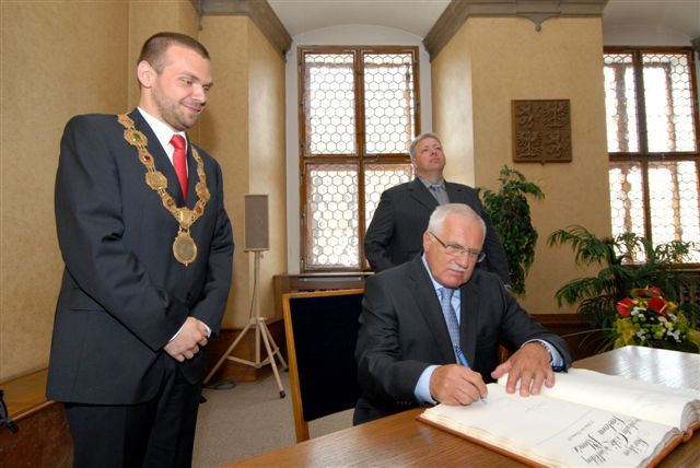 obrázek: Prezident Klaus zavítal na plzeňskou radnici