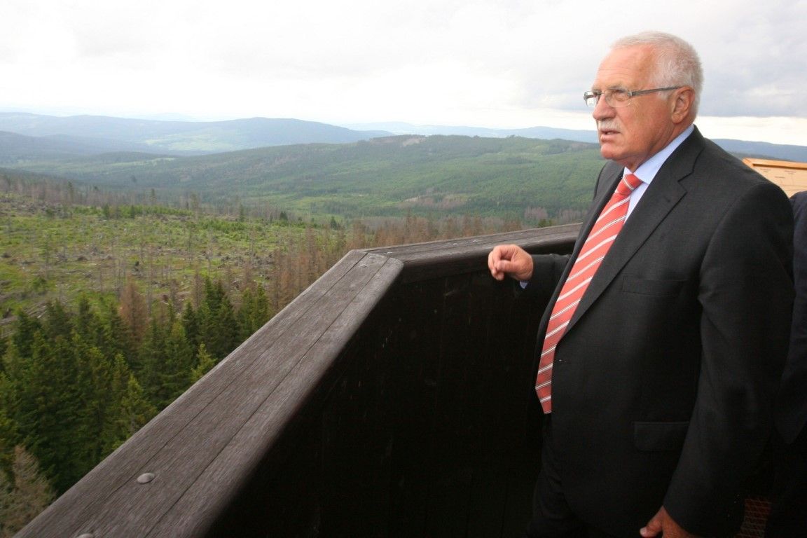 obrázek: Prezident v úterý navštívil Šumavu a vystoupal na Poledník