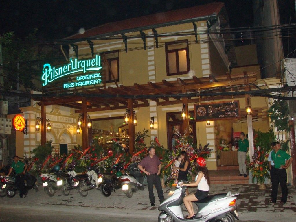 obrázek: První Pilsner Urquell Original Restaurant v Asii otevřel Vietnam