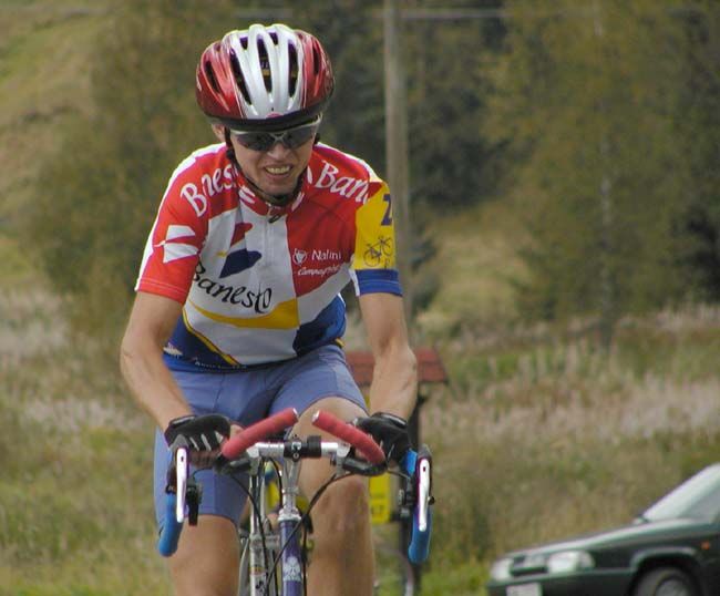obrázek: U šumavských Hartmanic ležel na silnici mrtvý cyklista