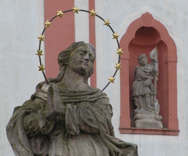 obrázek: Janu Nepomuckému ukradli svatozář