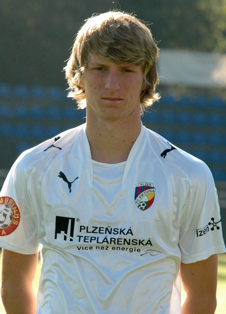 obrázek: Talentovaný dorostenec Krmenčík se přidává do přípravy A týmu Viktorky