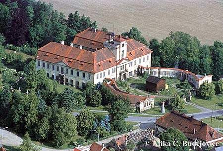 obrázek: V Křimicích můžete v úterý obdivovat Widemannovy sochy