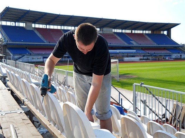 obrázek: Viktoria snižuje před Boleslaví vstupné na mobilní tribuny