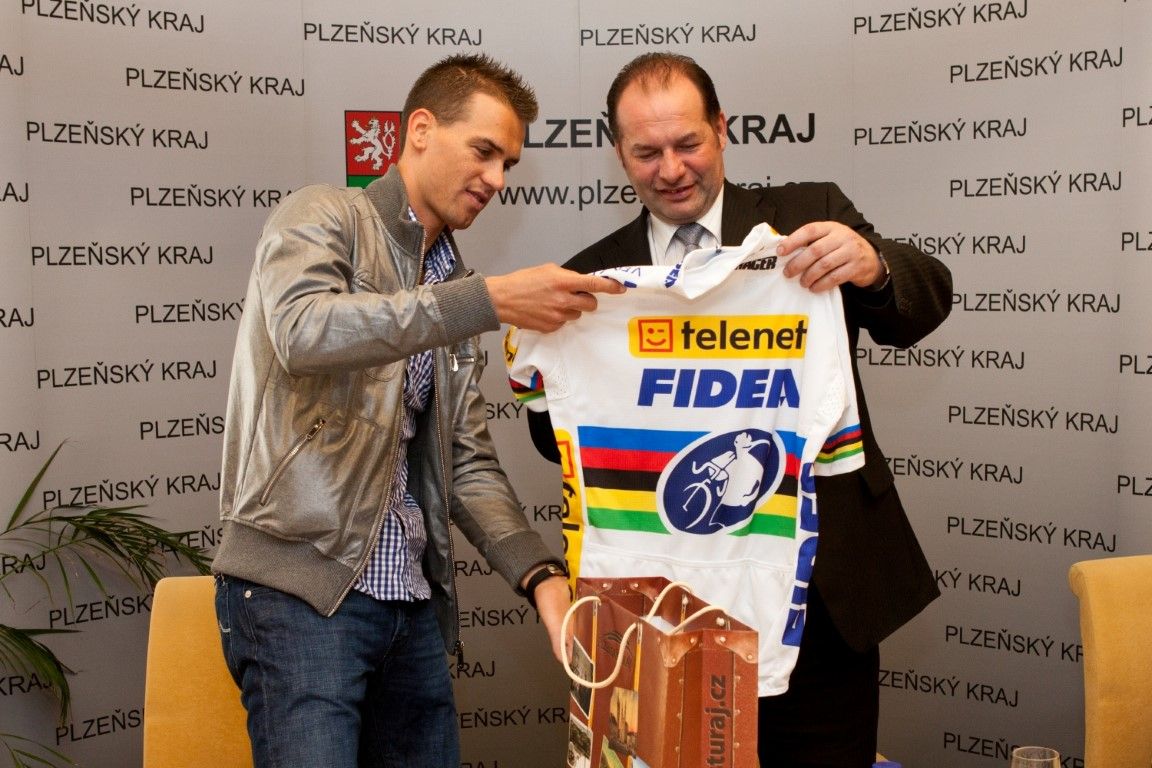 obrázek: Zdeněk Štybar dostal 100 tisíc korun od kraje