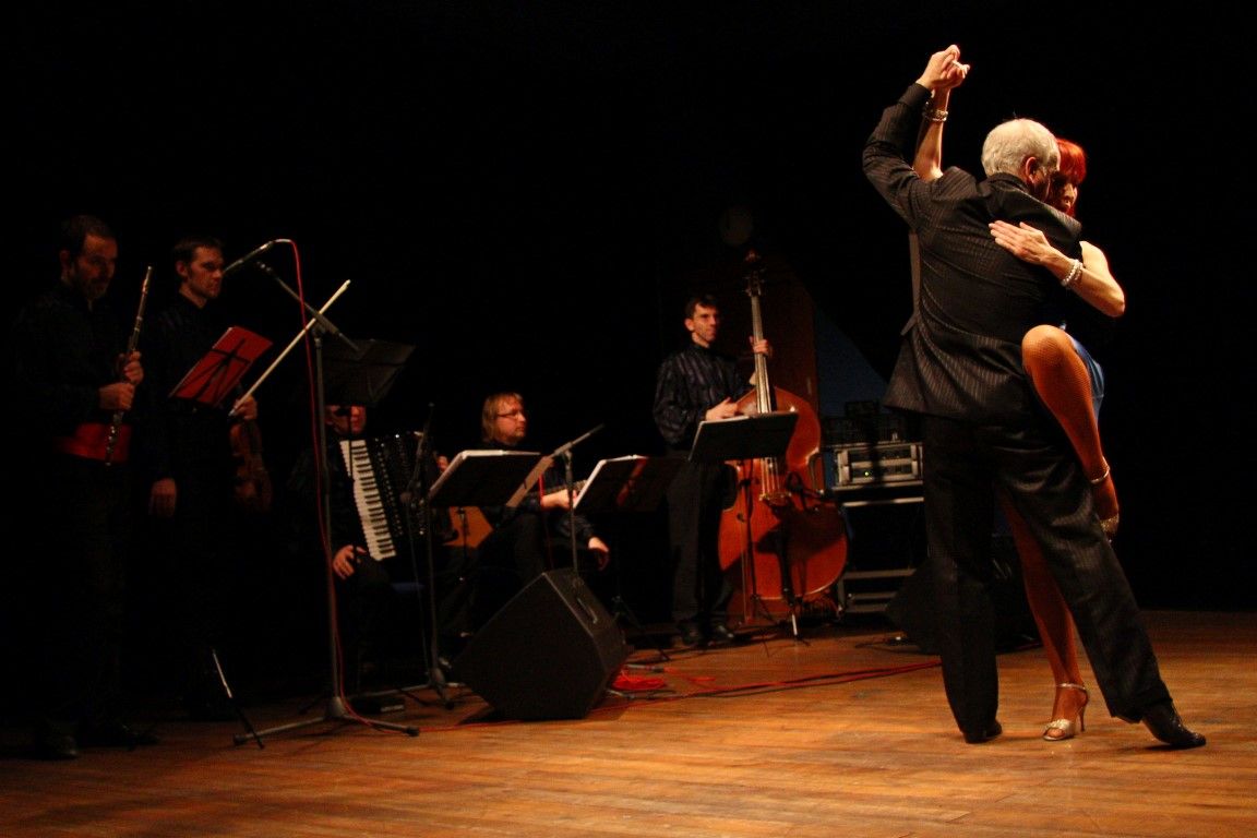 obrázek: Argentinský tanečník Julio vás naučí v Besedě tango