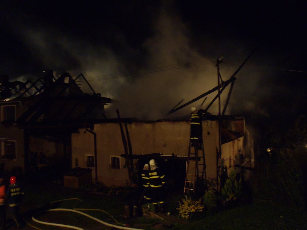 obrázek: Blesk zapálil další budovu na Klatovsku