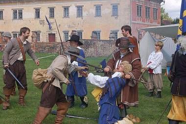 obrázek: Červené Poříčí zve na sobotní historickou Kanonádu 
