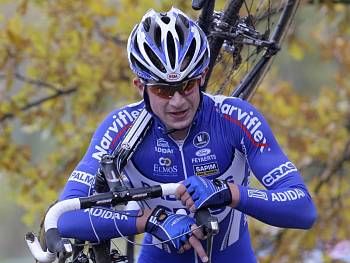 obrázek: Cyklokrosař Radomír Šimůnek na startu v Plzni