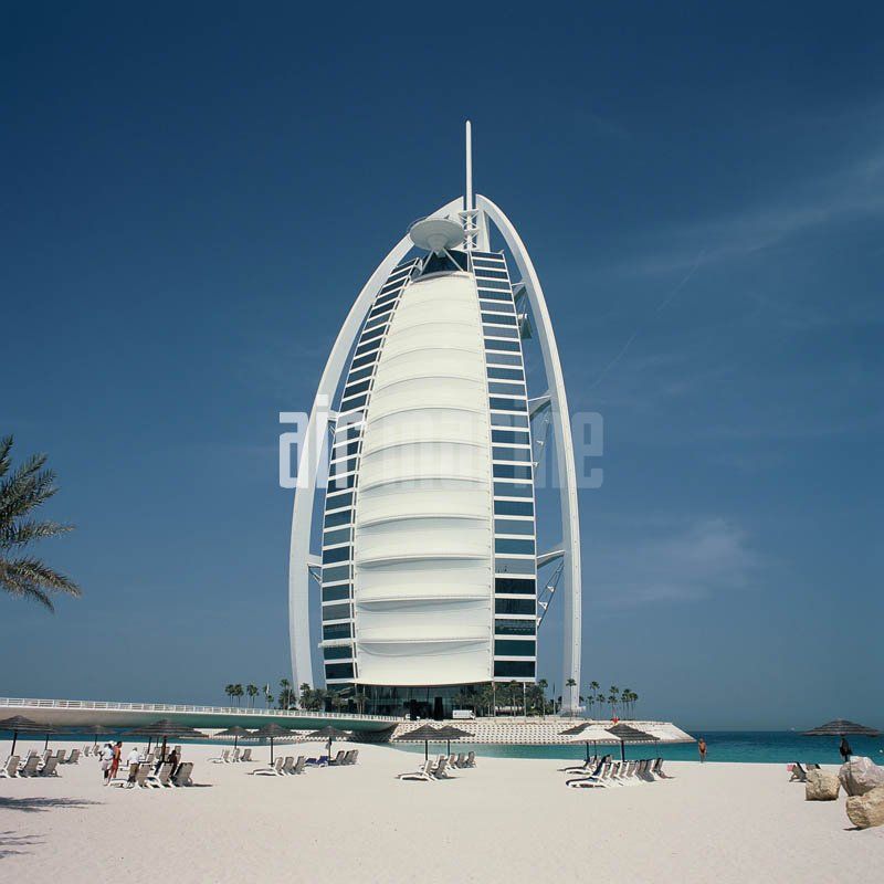 obrázek: Dovolená viktoriánů: Dubaj i Alpy