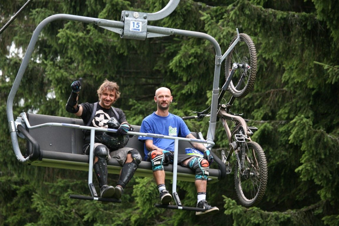 obrázek: Na Špičáku trénoval na EP s bikery i David Křížek