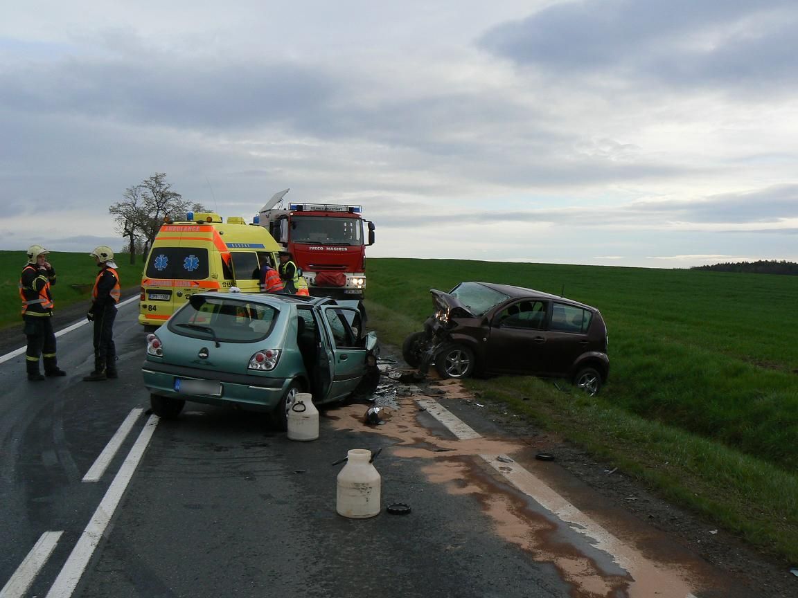 obrázek: Nedělní nehodu u Chotěšova nepřežila mladá řidička