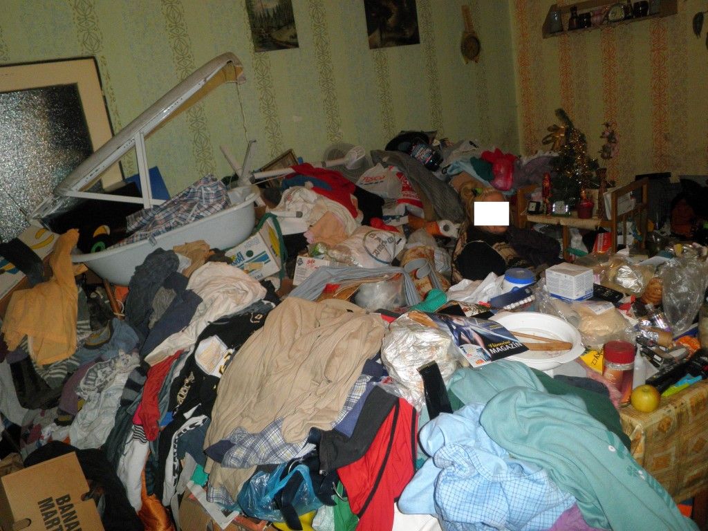 obrázek: Plzeňačka upadla v bytě, strážníci přeskakovali výkaly