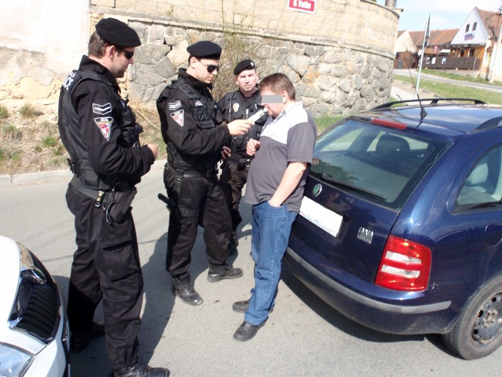obrázek: Plzeňák nezablikal a prozradil se. Nadýchal dvě promile