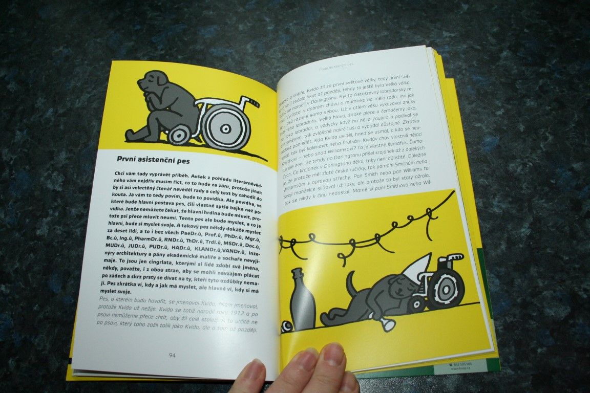 obrázek: Pomocné tlapky křtí knížku Tlapkání