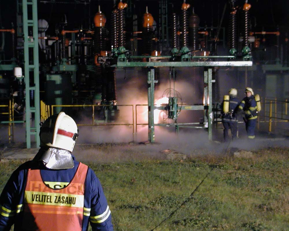 obrázek: Hasiči cvičili v Plzeňské teplárenské