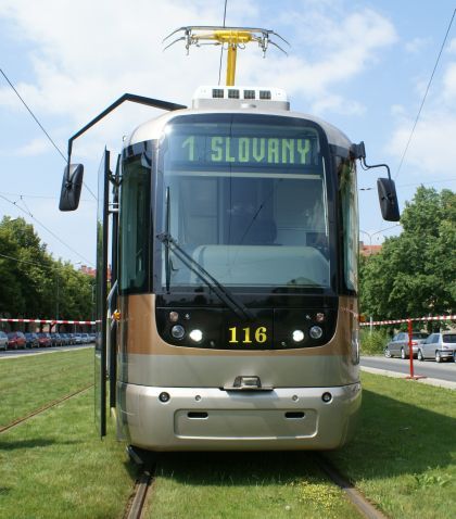 obrázek: Spánek v tramvaji se mu nevyplatil
