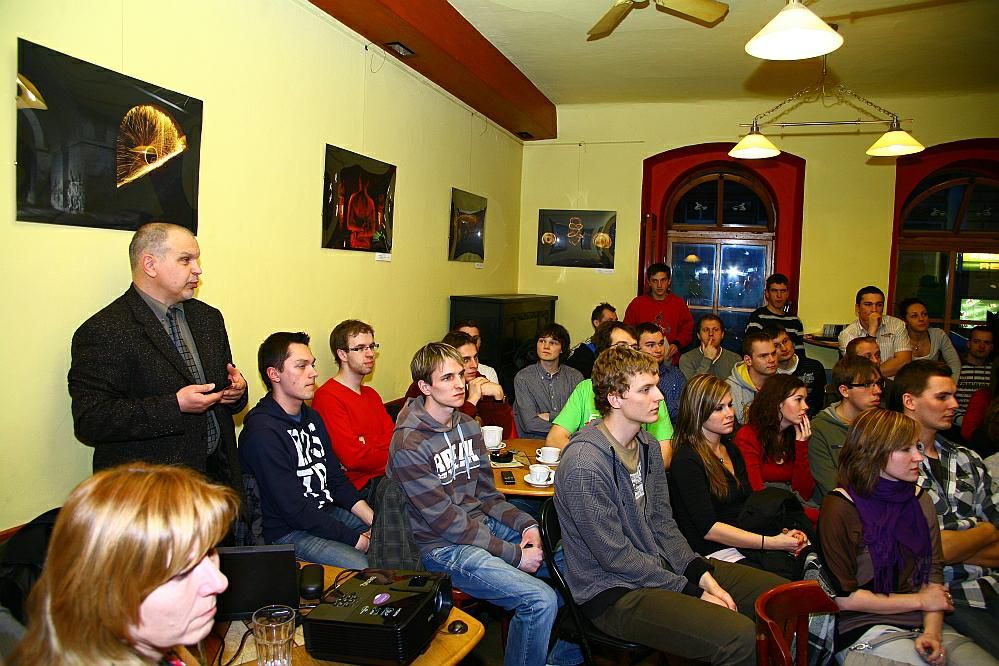 obrázek: TOP 09: V Inkognitu se diskutovalo o ekonomické krizi 