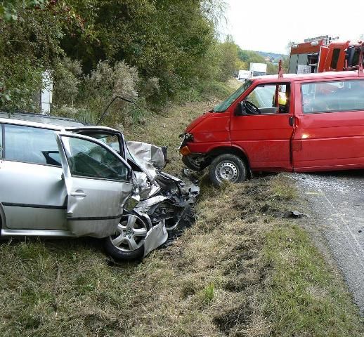 obrázek: U Tlučné zemřela mladá řidička 