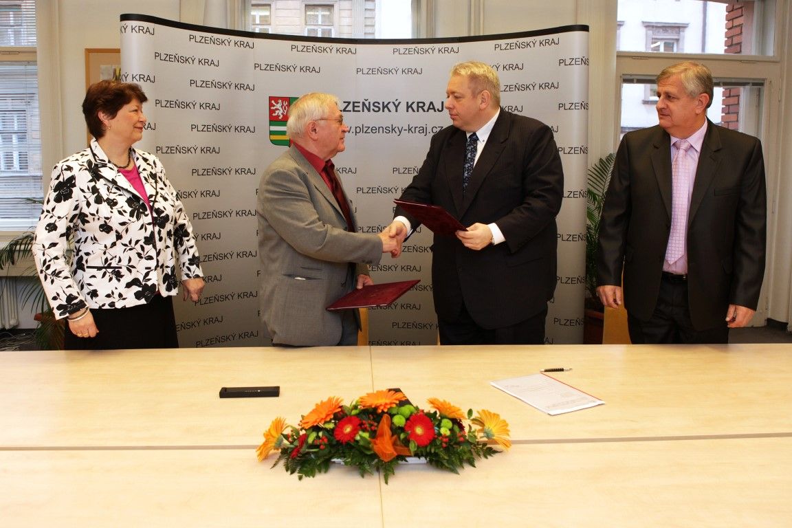 obrázek: Ustavující zastupitelstvo kraje zvolilo hejtmana Chovance