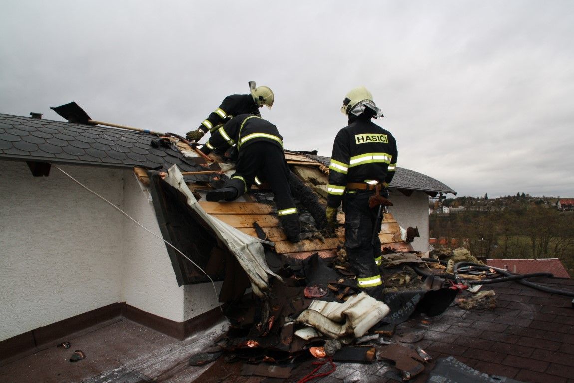 obrázek: V plzeňském Božkově hořela firma. Škoda 500 tisíc