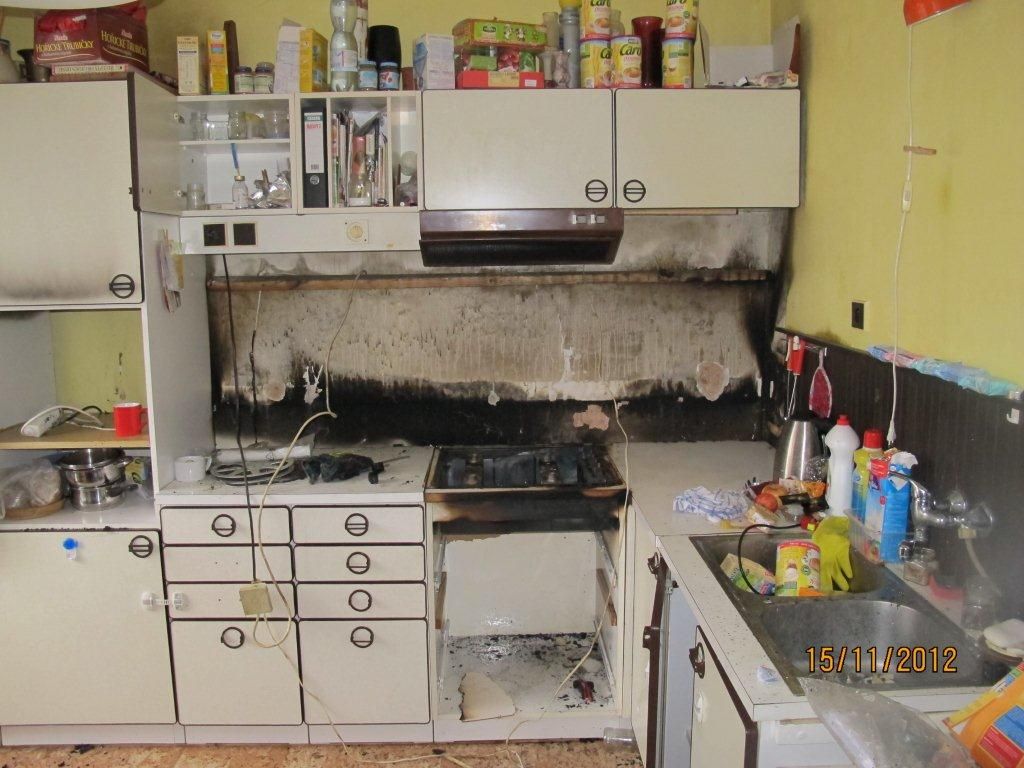 obrázek: V plzeňském domě chytla kvůli opraváři kuchyně