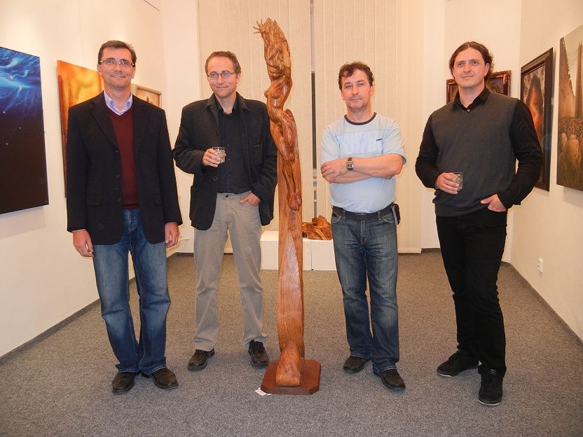obrázek: Vernisáž Vzdálené dimenze v Tachově