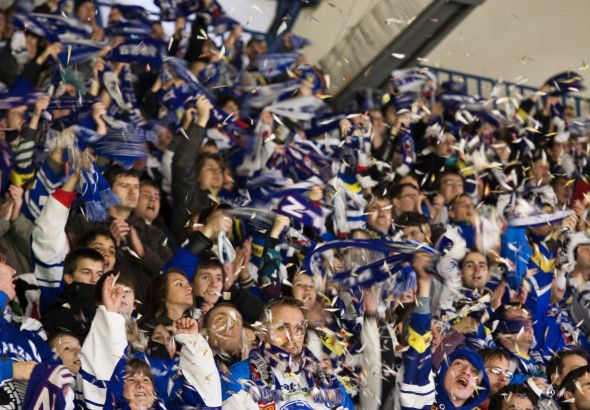 obrázek: Výměna permanentních kartiček HC Plzeň 1929