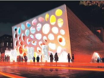 obrázek: Výstavba nového divadla bude zahájena v půlce dubna