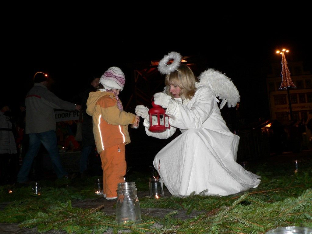 obrázek: Waldorfské sdružení uspořádalo pro děti Adventní spirálu