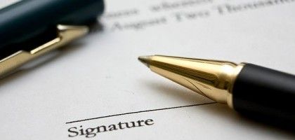 obrázek: Za deset tisíc se nechal zapsat jako otec syna