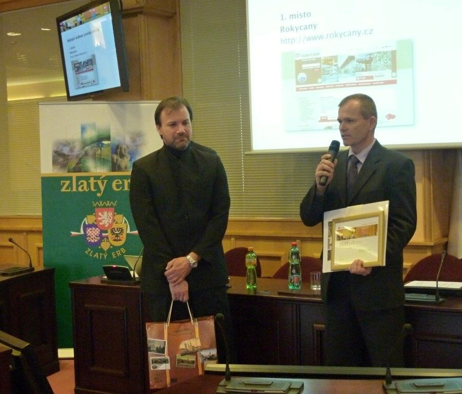 obrázek: Zlatý erb: Radují se Rokycany, Čížkov a Kvíčovice