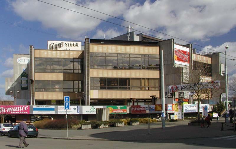 obrázek: Radnice měří, jestli při bourání DK Inwest uniká azbest