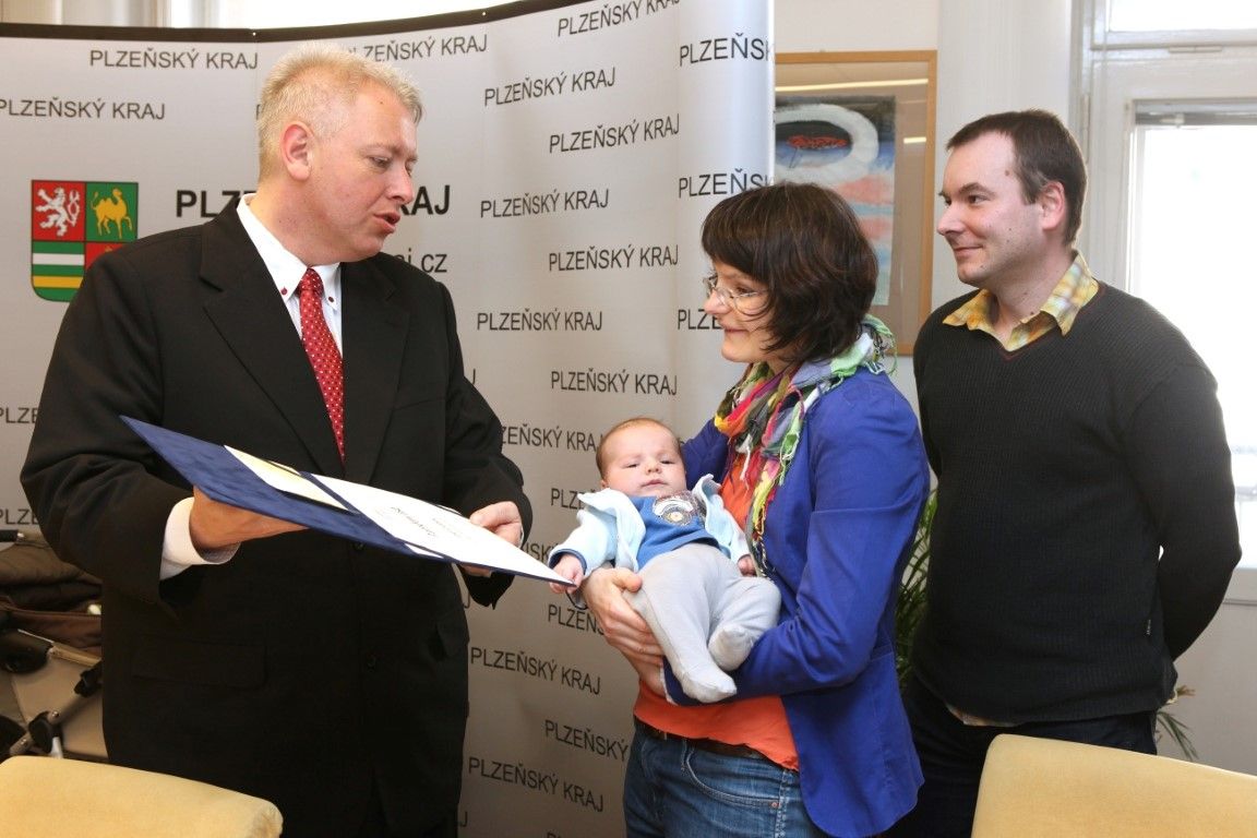 obrázek: Hejtman přivítal první občánky Plzeňského kraje