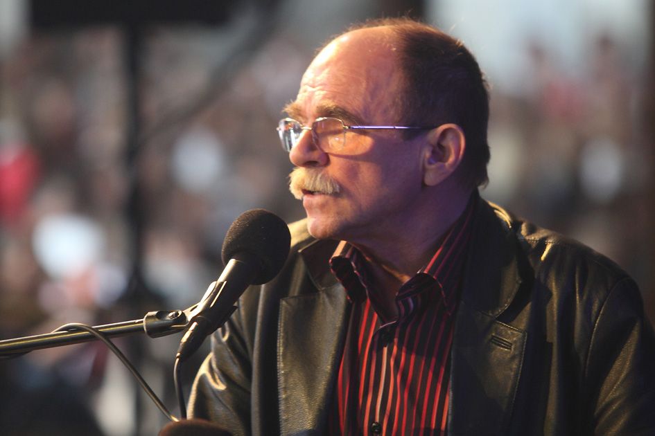 obrázek: Jaroslav Uhlíř s kapelou zahraje v pondělí v Besedě nej hity