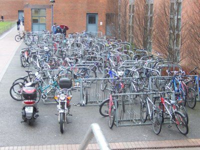 obrázek: Je teplo, cyklisté vyrazili do ulic kraje a bourají 