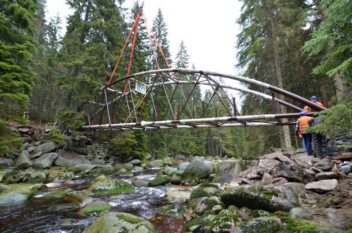 obrázek: Lávka přes Vydru u Srní získala významné ocenění