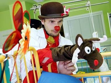 obrázek: Majebácký divadlení maraton v sobotu hraje pro klauny