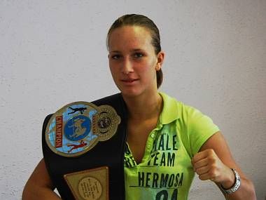 obrázek: Martina Jindrová v superfightu!