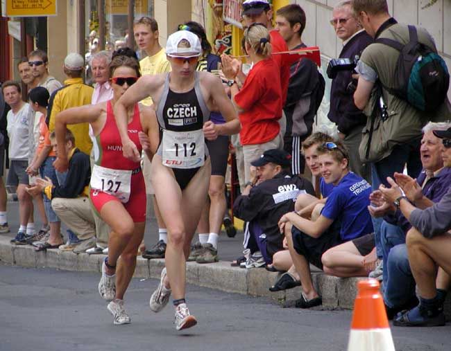 obrázek: Plzeňačka Nováková vyhrála pohárový závod v triatlonu