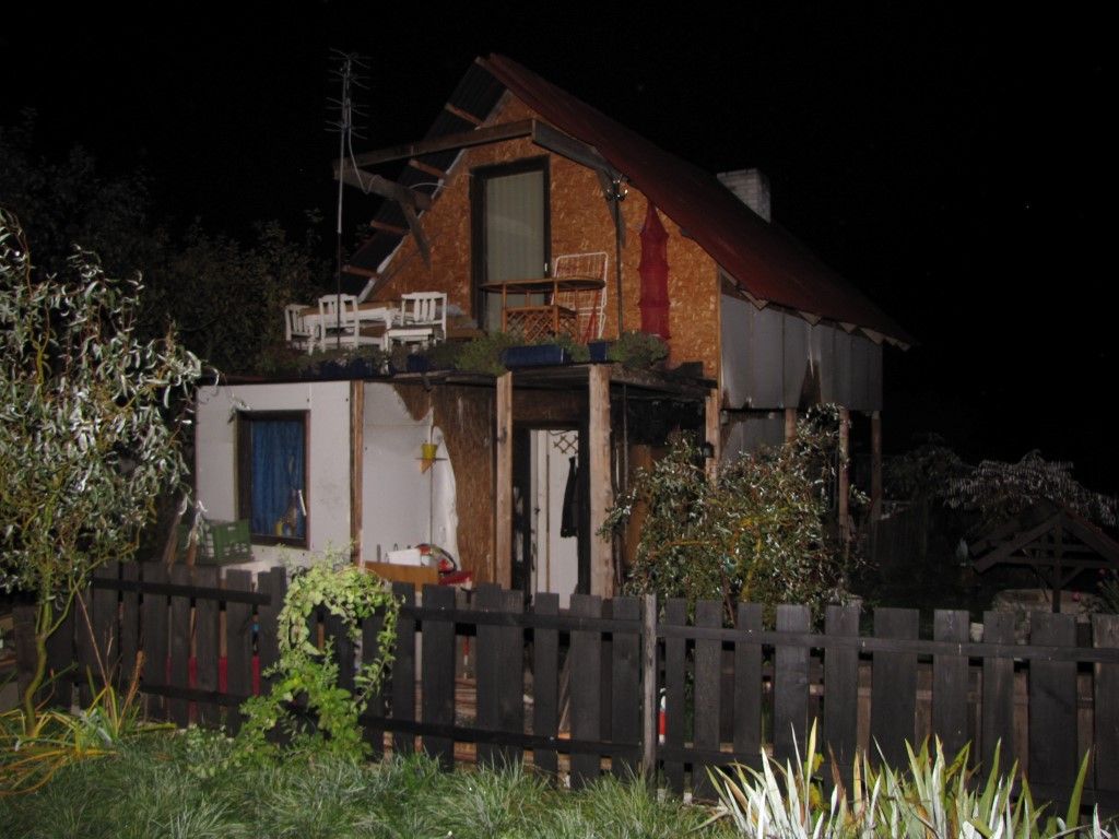 obrázek: Na kraji Klatov hořela chatka, majitel ji uhasil sám