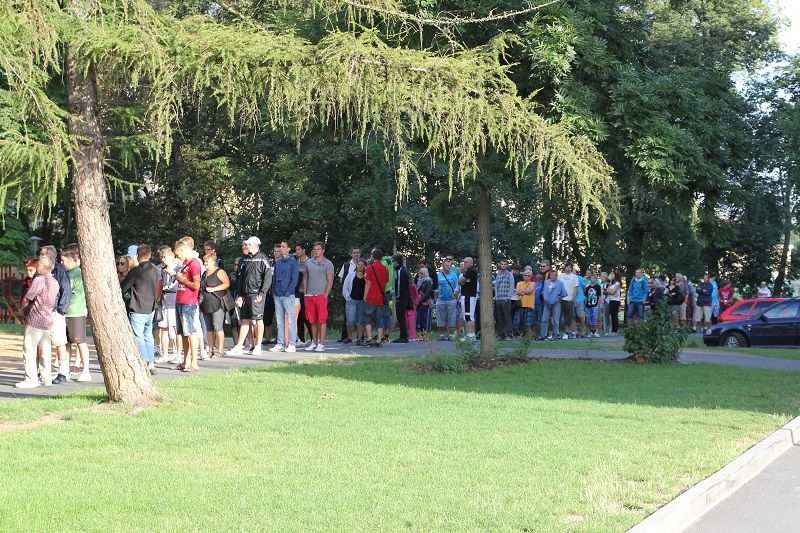 obrázek: Na Spartu je po třech hodinách beznadějně vyprodáno! 