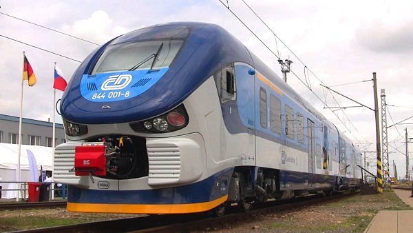 obrázek: Na tratě v kraji letos přibudou nové vozy RegioShark