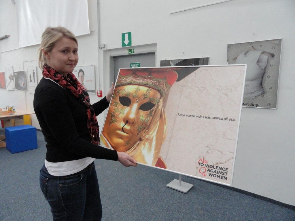 obrázek: Ne násilí na ženách. Evropské centrum ukazuje výstavu  